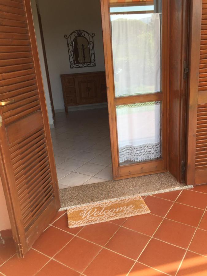 La Casa Sotto La Torre Villa Chia Exteriör bild